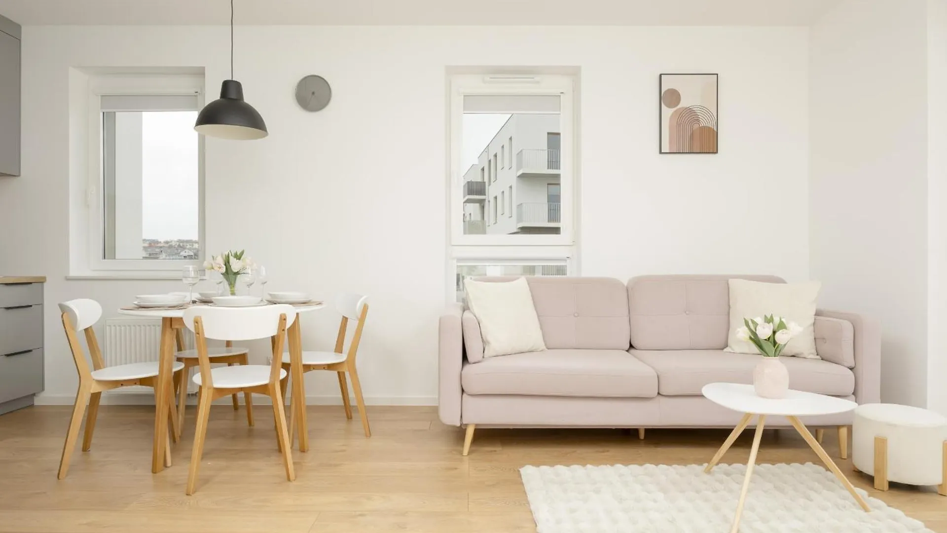 Bright Pastel Apartment With Desk For Remote Work, Balcony And Parking By Noclegi Renters Gdansk Poland