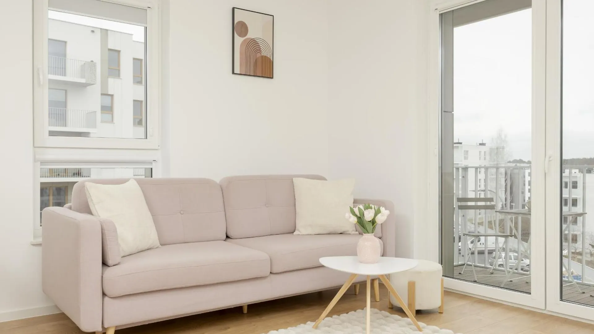 Bright Pastel Apartment With Desk For Remote Work, Balcony And Parking By Noclegi Renters Gdansk